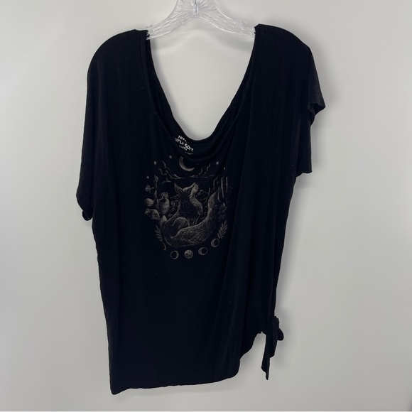 Torrid Black Fox Off The Shoulder Tee - Picture 4 of 8